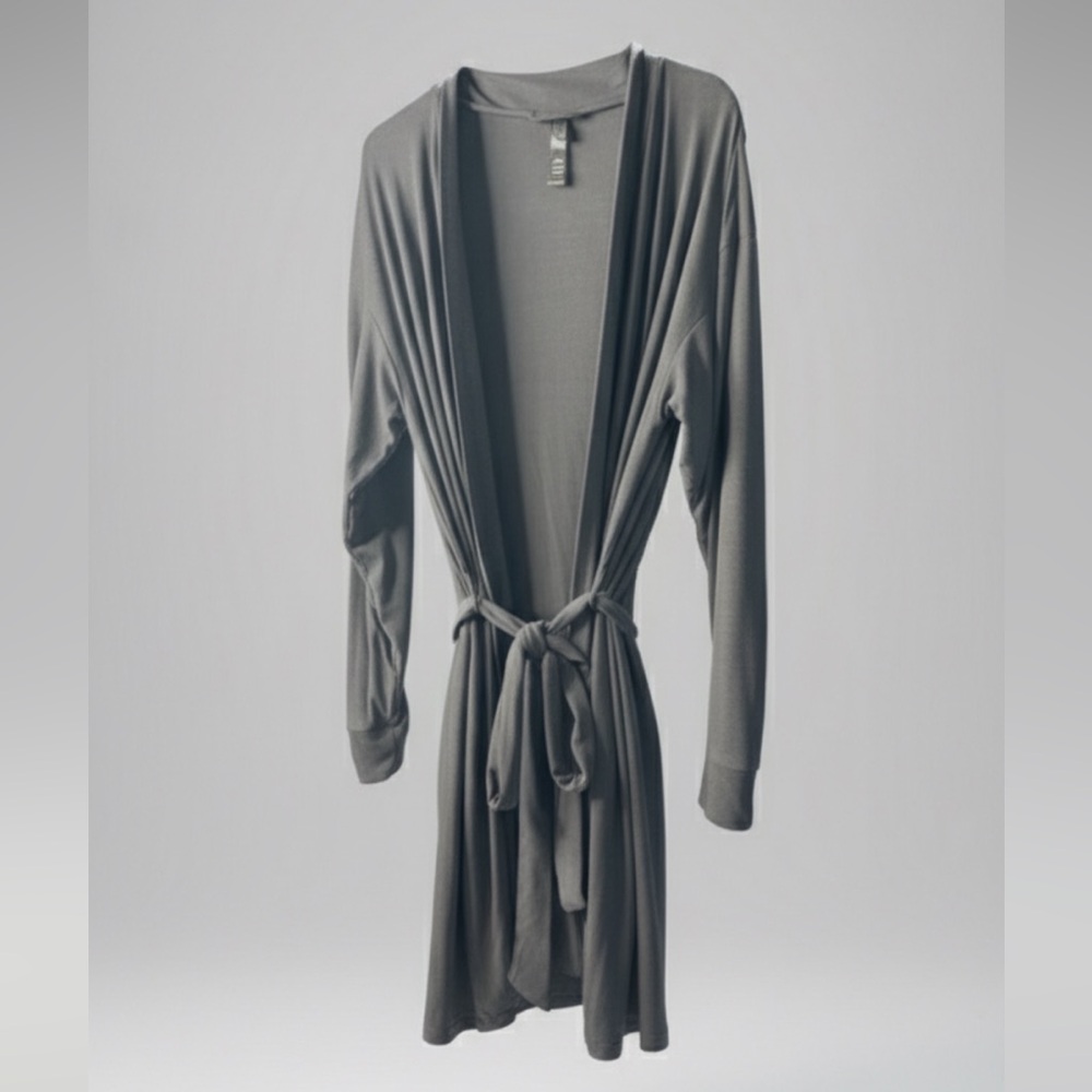 Skims Brand - Soft Black Lounge Robe - women’s Size L